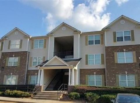 Condo For Sale - 3101 Waldrop Place<br/> Decatur, GA 30034