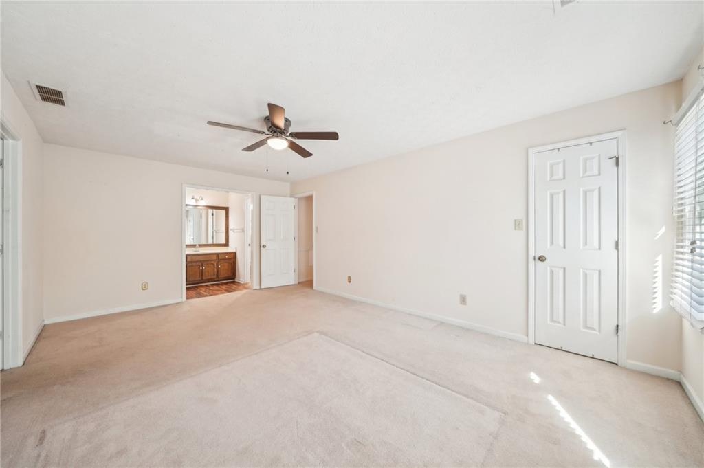 1175 Parkview Way, Lilburn, Georgia image 16