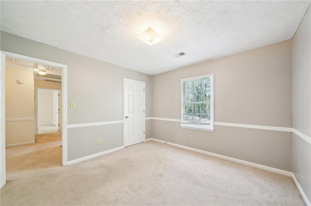 1175 Parkview Way, Lilburn, Georgia image 26