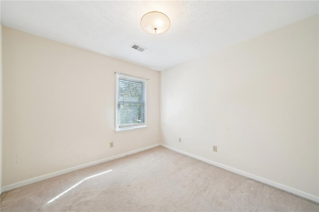 1175 Parkview Way, Lilburn, Georgia image 21