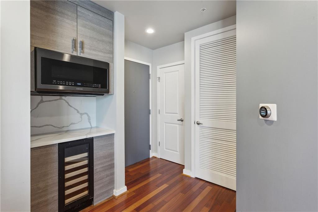 860 Peachtree Street NE 1417