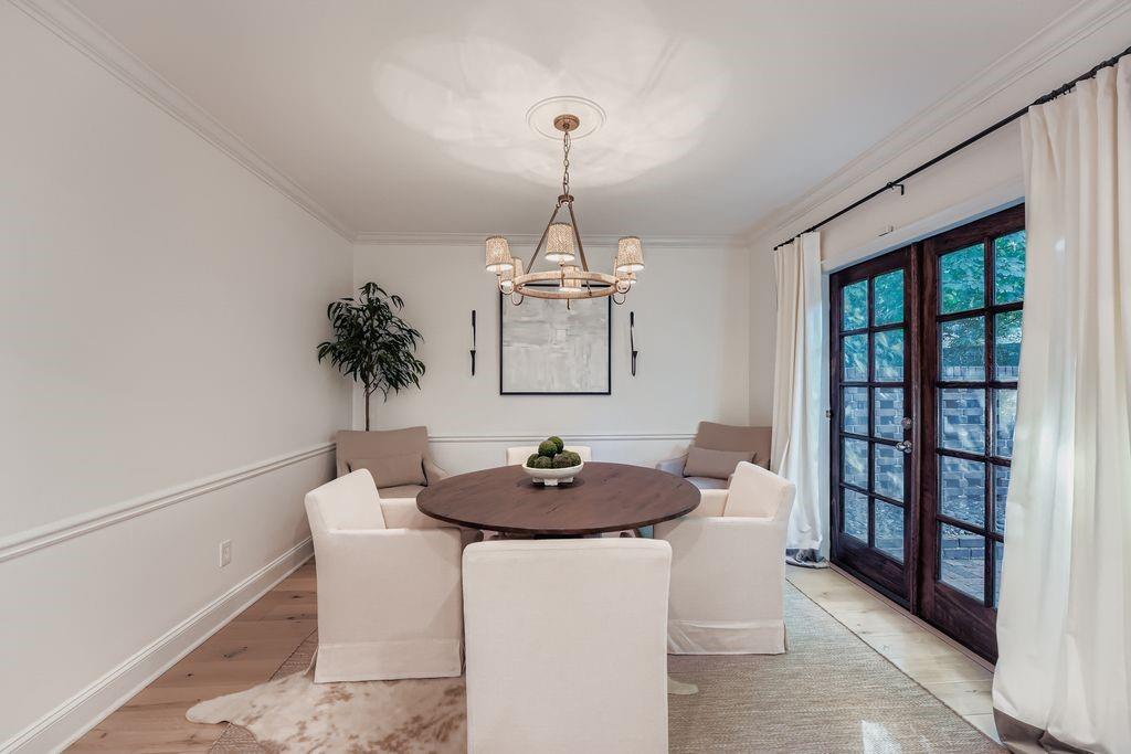 Olde Ivy Square - Residential