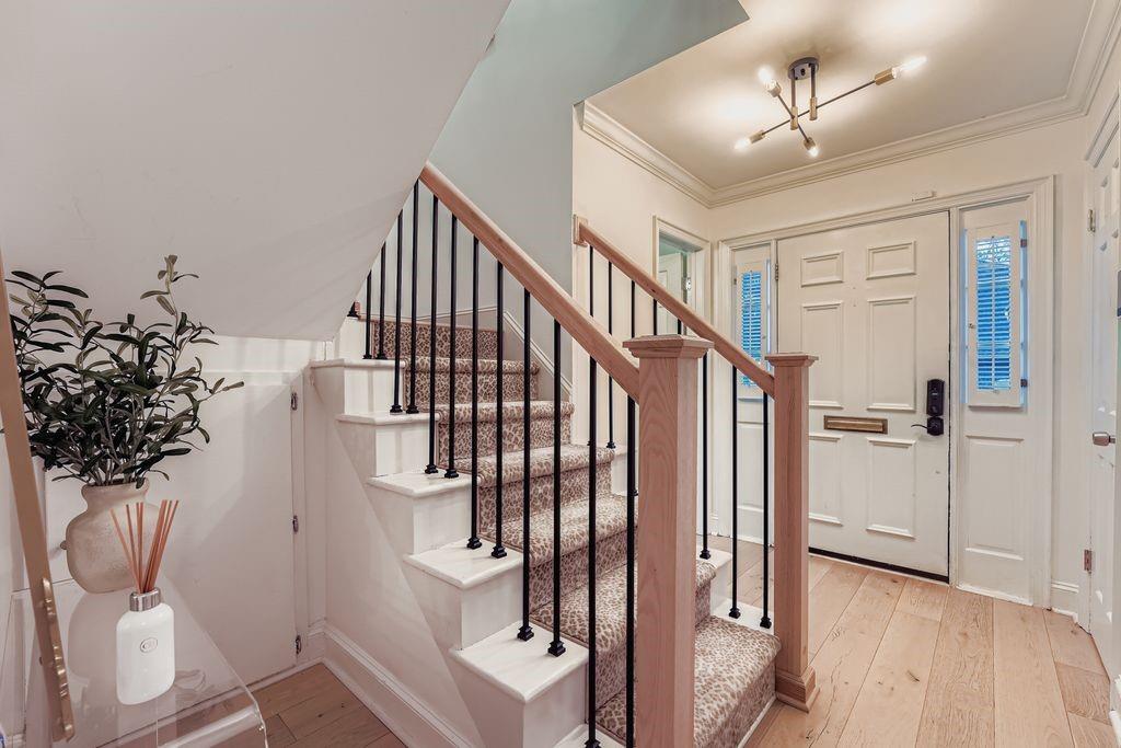 Olde Ivy Square - Residential