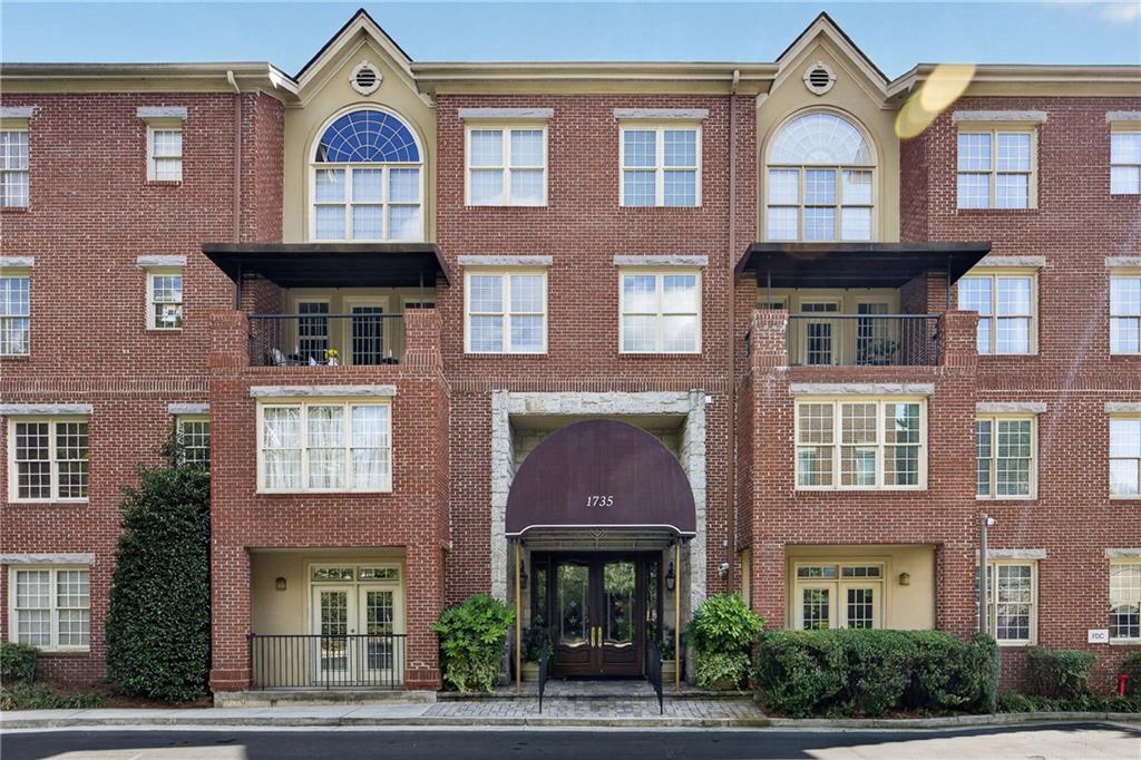 1735 Peachtree Street NE 327
