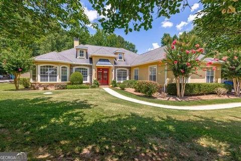 Homes For Sale - 206 Enclave Ln Ln<br/> Newnan, GA 30263