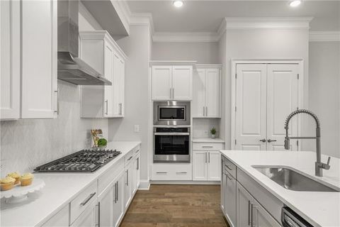 Photo of 685 Stickley Oak Way, Woodstock, GA 30189 (MLS # 7612132)