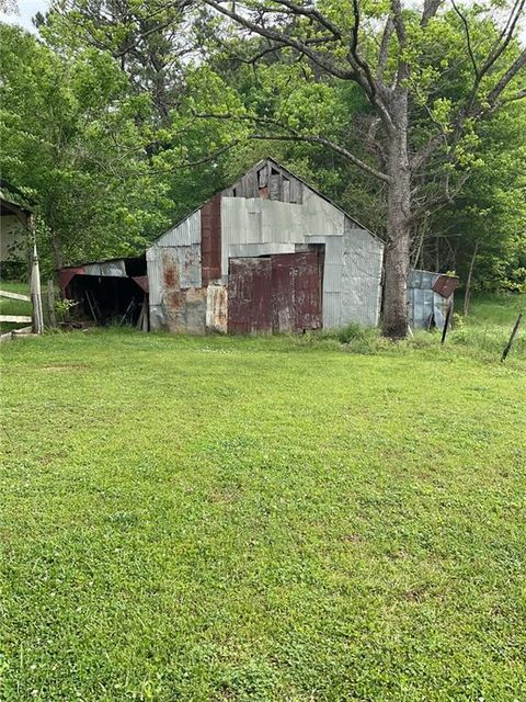 A home in Fairburn