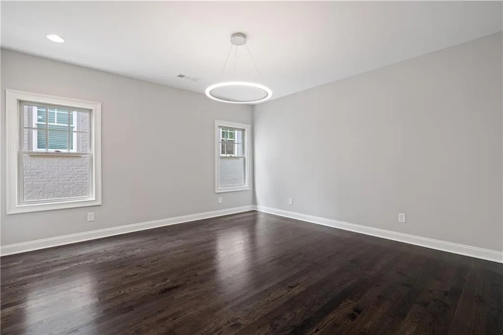 Tucker, Georgia 30084, United States, 5 Bedrooms Bedrooms, ,6 BathroomsBathrooms,Residential,Pending,41861