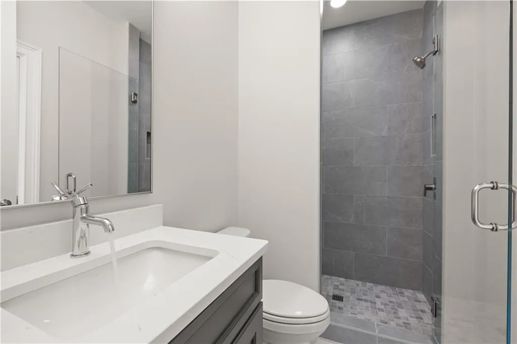 Tucker, Georgia 30084, United States, 5 Bedrooms Bedrooms, ,6 BathroomsBathrooms,Residential,Pending,41861