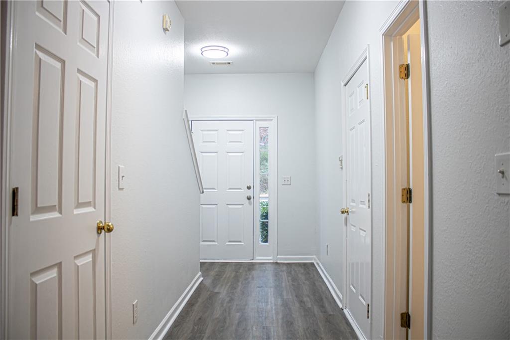 247 Brookview Drive, Riverdale, Georgia image 7