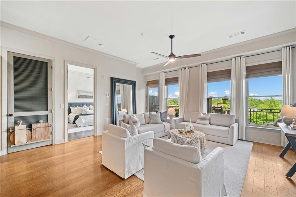 360 Chambers Street 210