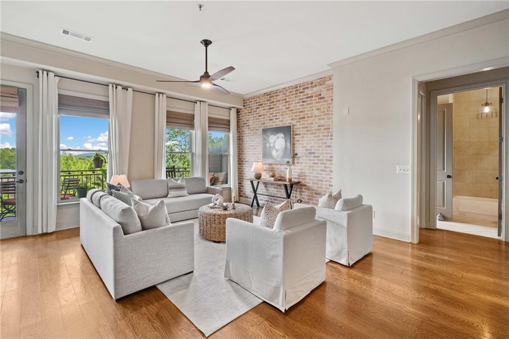 360 Chambers Street 210