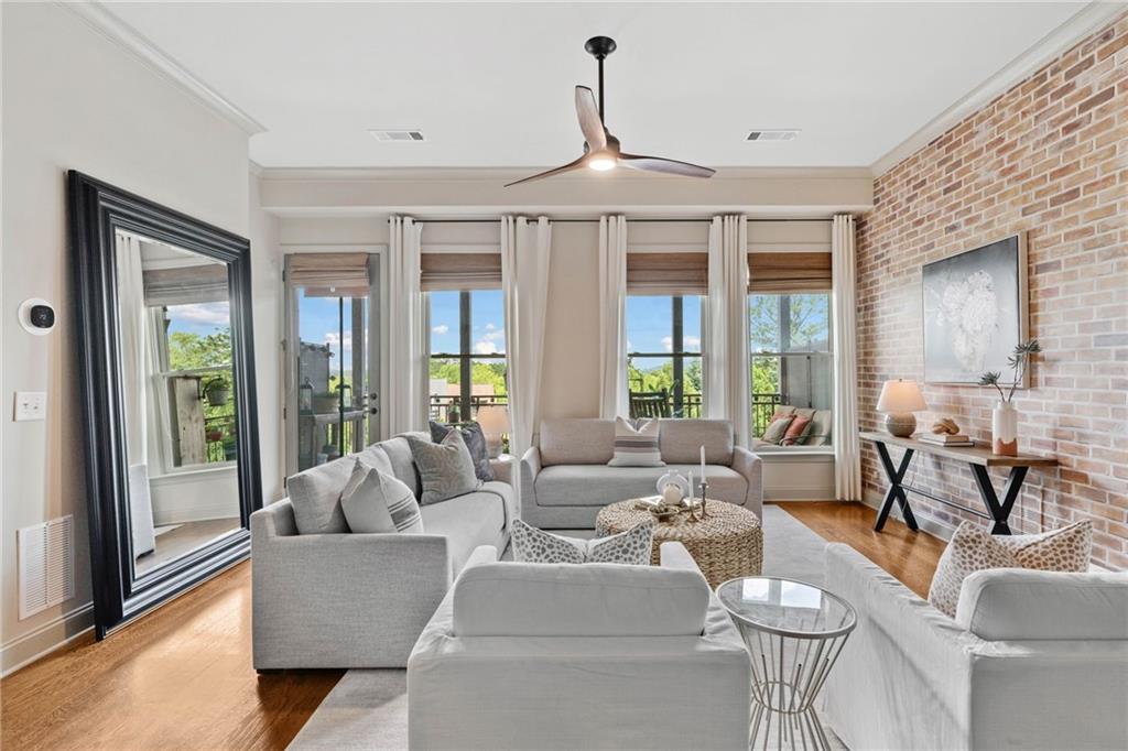 360 Chambers Street 210