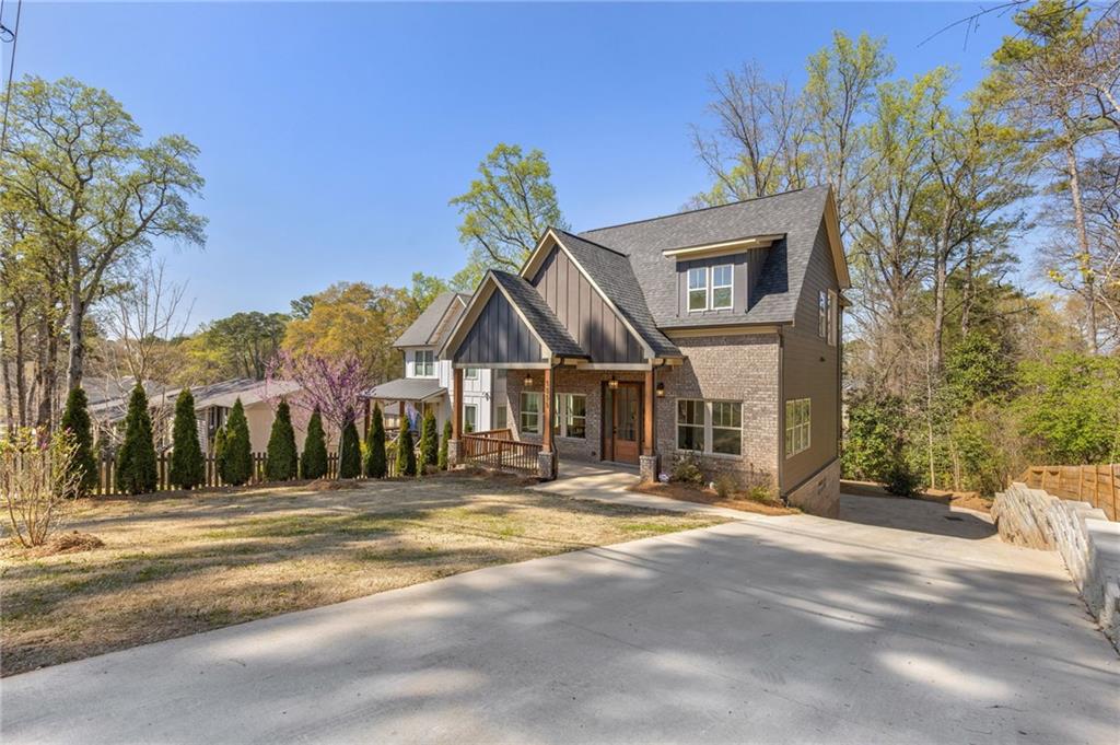 1055 Church Street SE