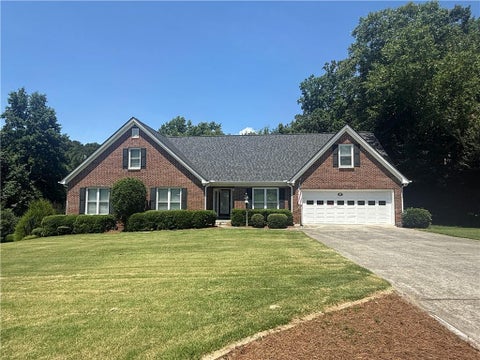 Townhouse For Sale - 2773 Ashton Hill Drive<br/> Dacula, GA 30019