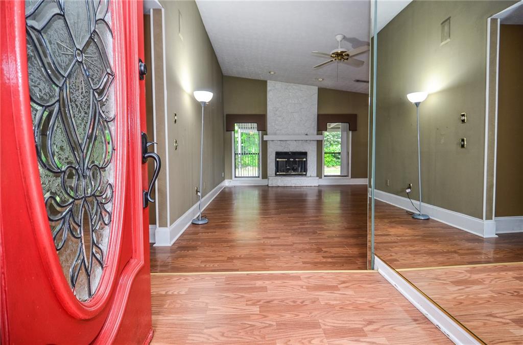 5697 Brooklyn Lane
