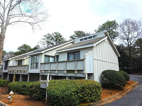 Condo For Sale - 5025 Highland Club Drive<br/> Cobb County, Marietta, GA 30068