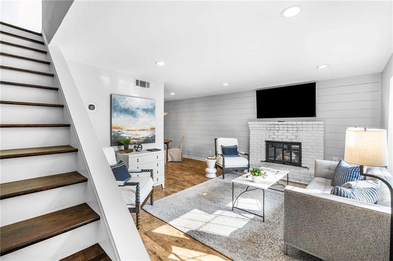 136 Peachtree Memorial Drive NW NC8