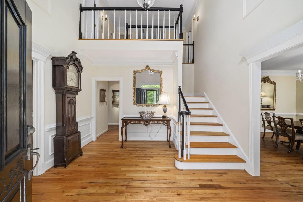300 Waterpine Court