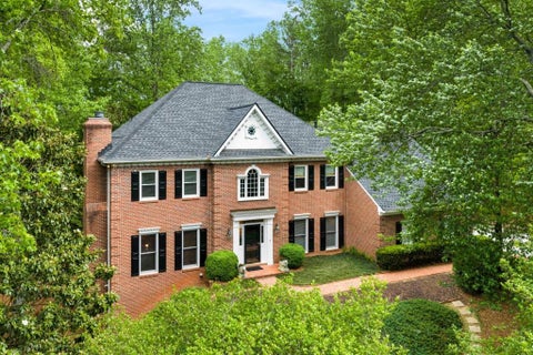 Homes For Sale - 300 Waterpine Court<br/> Sandy Springs, GA 30350