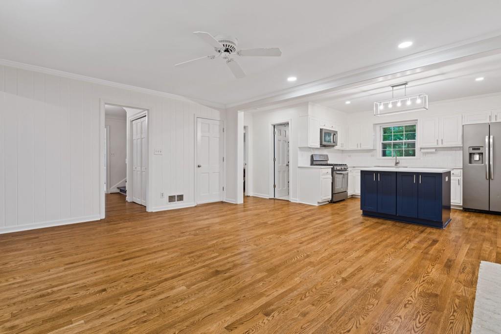 345 W Spalding Drive Drive