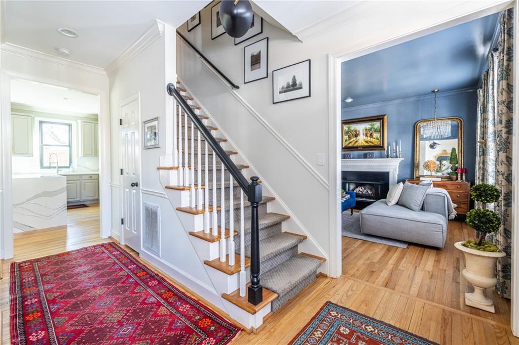 2144 Village Point NE