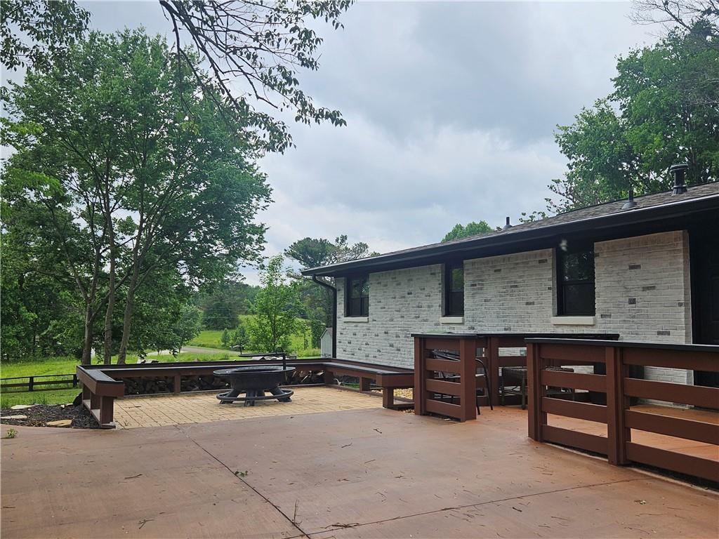9351 Henderson Mountain Road