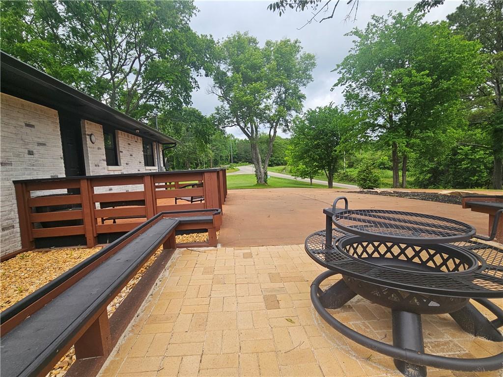 9351 Henderson Mountain Road