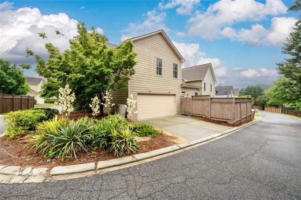 4916 Gathering Place, Suwanee, Georgia image 34