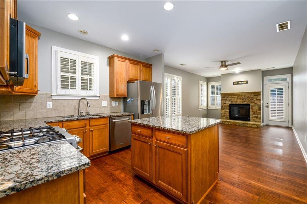 4916 Gathering Place, Suwanee, Georgia image 9