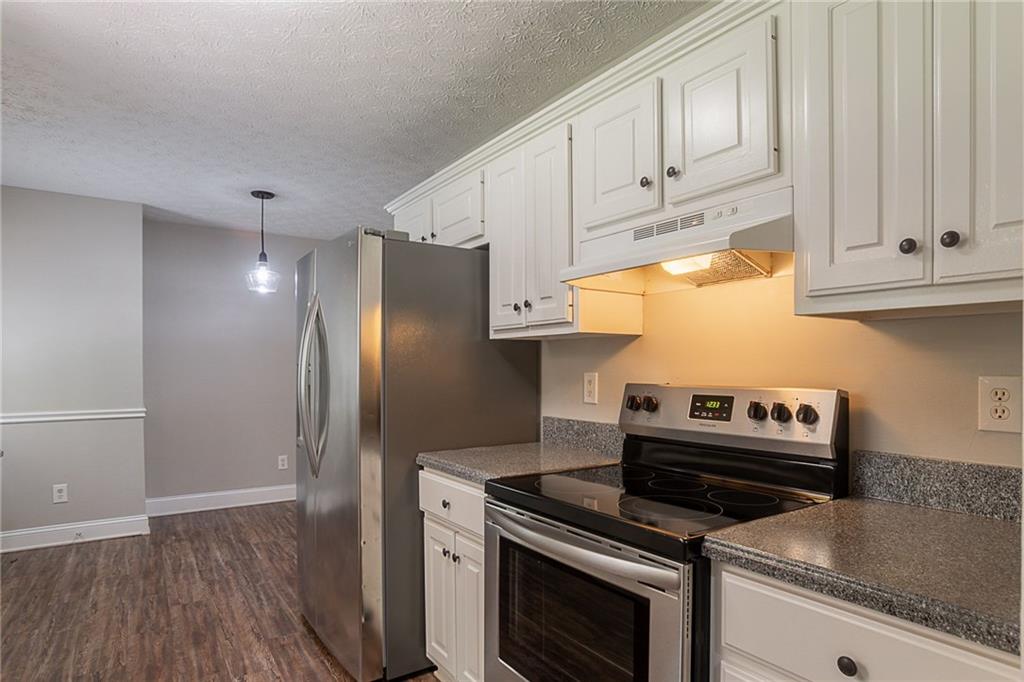5028 Nichols Drive, Flowery Branch, Georgia image 6