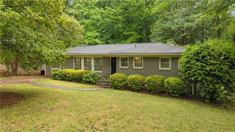 Photo of 1474 Alverado Way, Decatur, GA 30032 (MLS # 7760397)