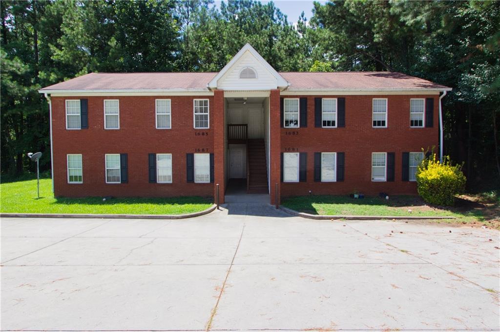 This well-maintained bottom floor unit offers 3 generously sized bedrooms and 2 full bathrooms, featuring a bright and open layout. Enjoy a private patio and convenient outdoor storage. The updated kitchen includes a refrigerator, electric stove, dishwasher, and ample cabinet and counter space, which is perfect for cooking and entertaining. Each bedroom comes with a walk-in closet, providing plenty of storage throughout the unit. No pets allowed. Housing Choice Vouchers are not accepted. Additional $20.00 monthly charge for trash fee. Applicant's total household income must be at least 3 times the monthly rental amount. Applicants must have No prior evictions, have a good credit score, and excellent past rental history. Renters insurance is required. Please note, our homes are available on a first-come, first-serve basis and are not reserved until the lease is signed by all applicants and security deposits are collected. This is a Non-Smoking property. Renter's Insurance is required. All payments shall be made via certified funds, Myers Team does not accept cash, wire transferm Venmo, or Cashapp. Payments are made to Myers Team local office in Loganville, GA To apply: http://bit.ly/3Xjlzzc