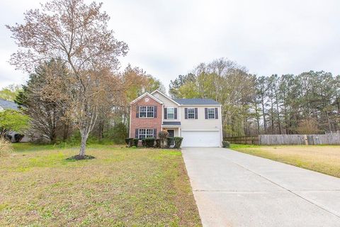 Homes For Sale - 3345 Bridgeshaw Drive<br/> Cumming, GA 30028