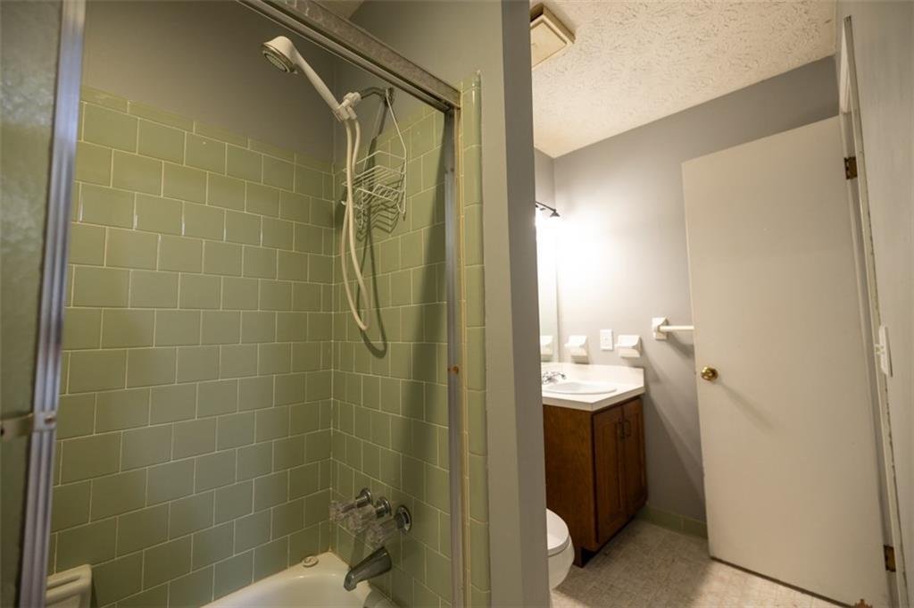 215 Fernbank Street, Alpharetta, Georgia image 33