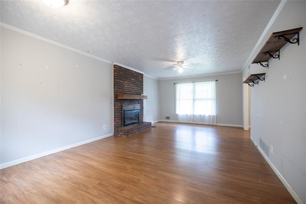 215 Fernbank Street, Alpharetta, Georgia image 39