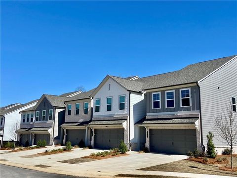 Townhouse For Sale - 5427 Allegro Lane<br/> Flowery Branch, GA 30542