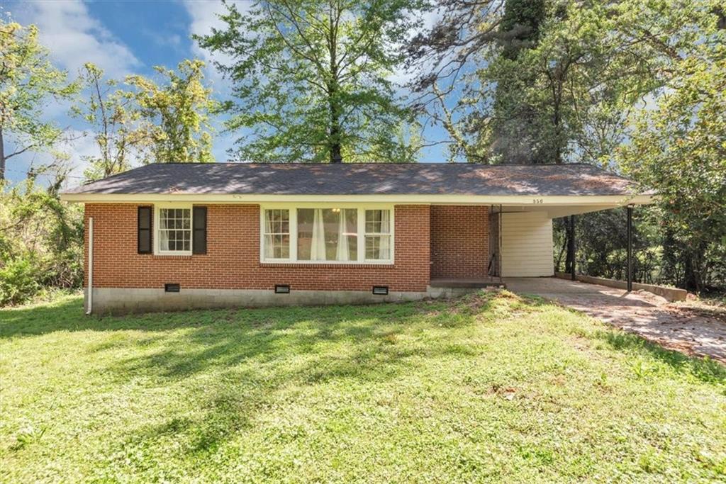 856 Glenway Drive, East Point, Georgia image 1