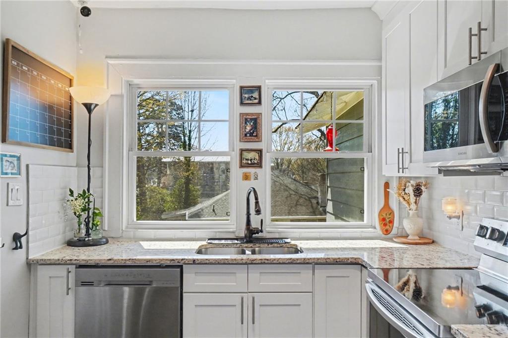 1018 Katherwood Drive SW