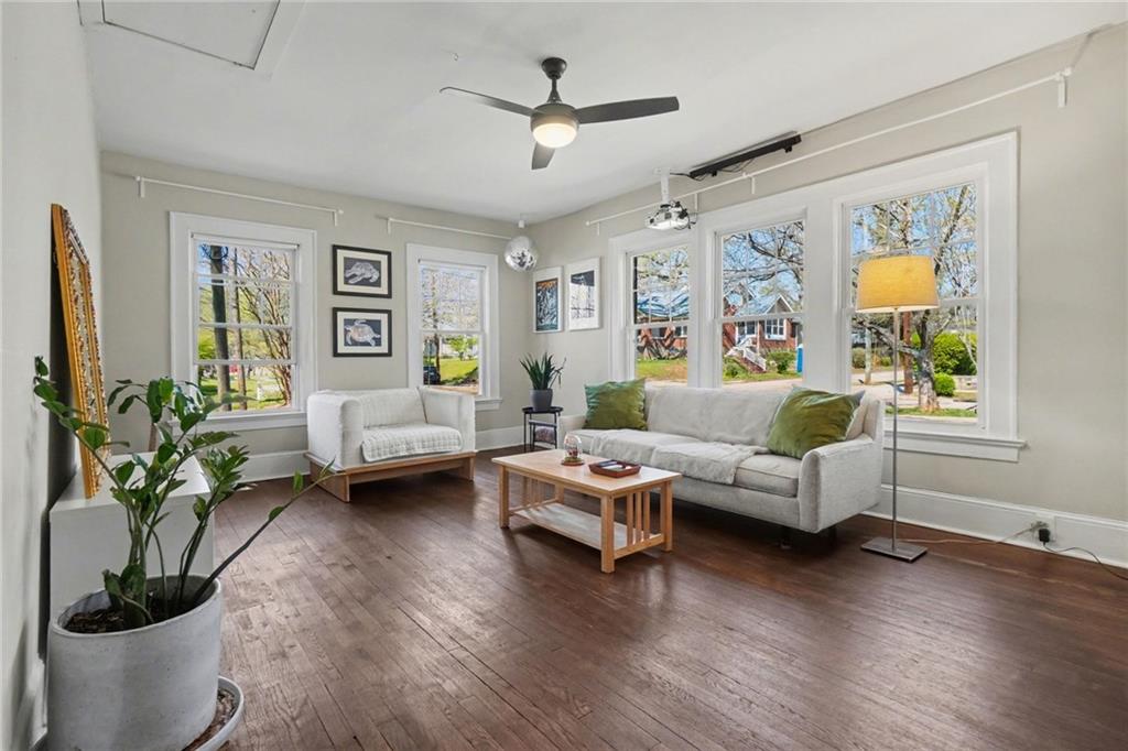 1018 Katherwood Drive SW