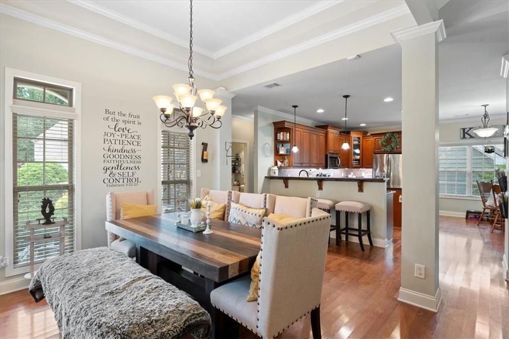 46 GREENVIEW Drive