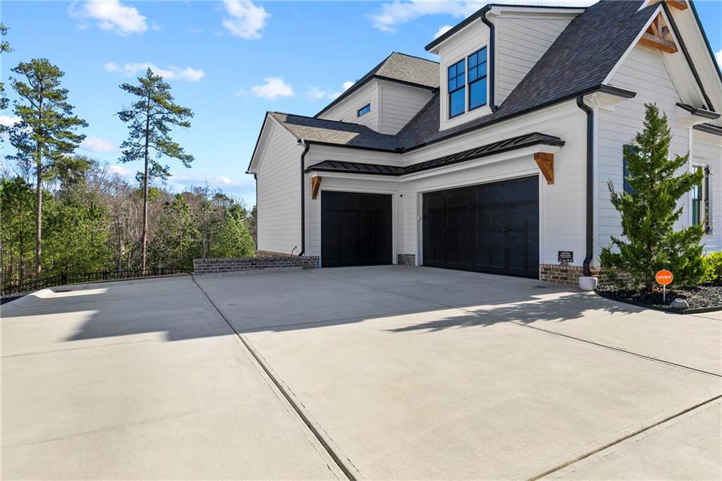 222 Jackson Heights Lane