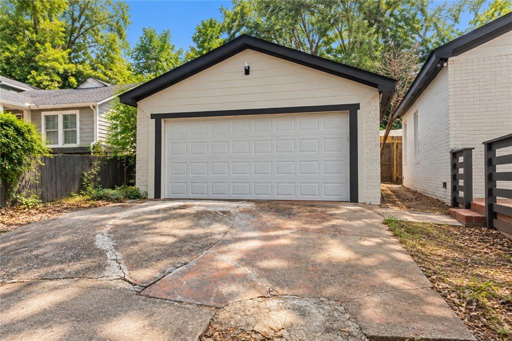 166 Burbank Drive NW