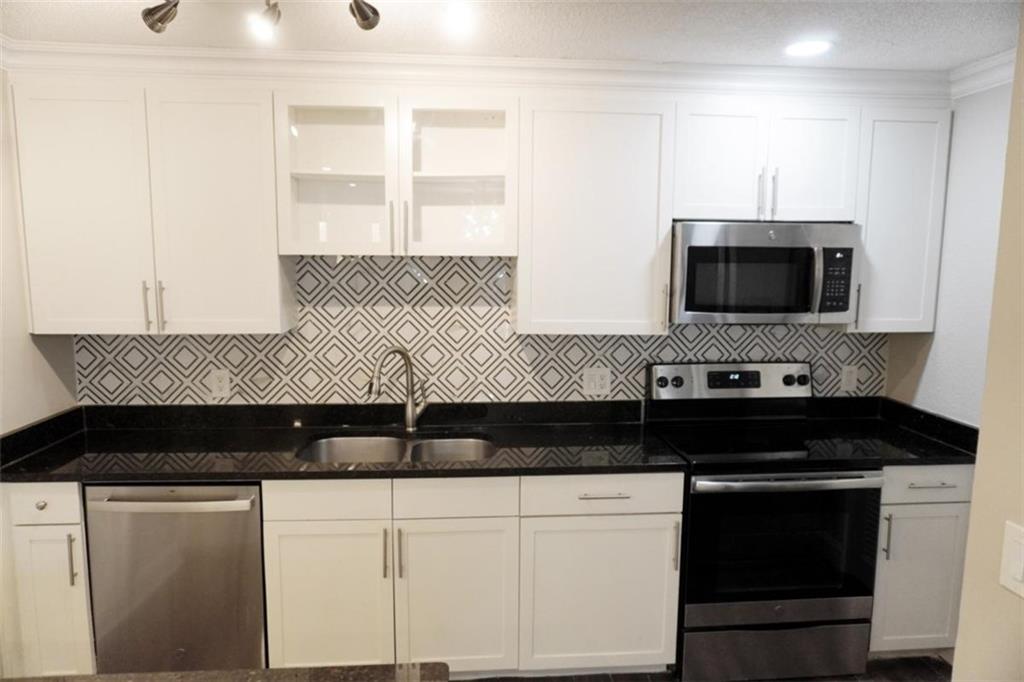 Lenox Green - Residential