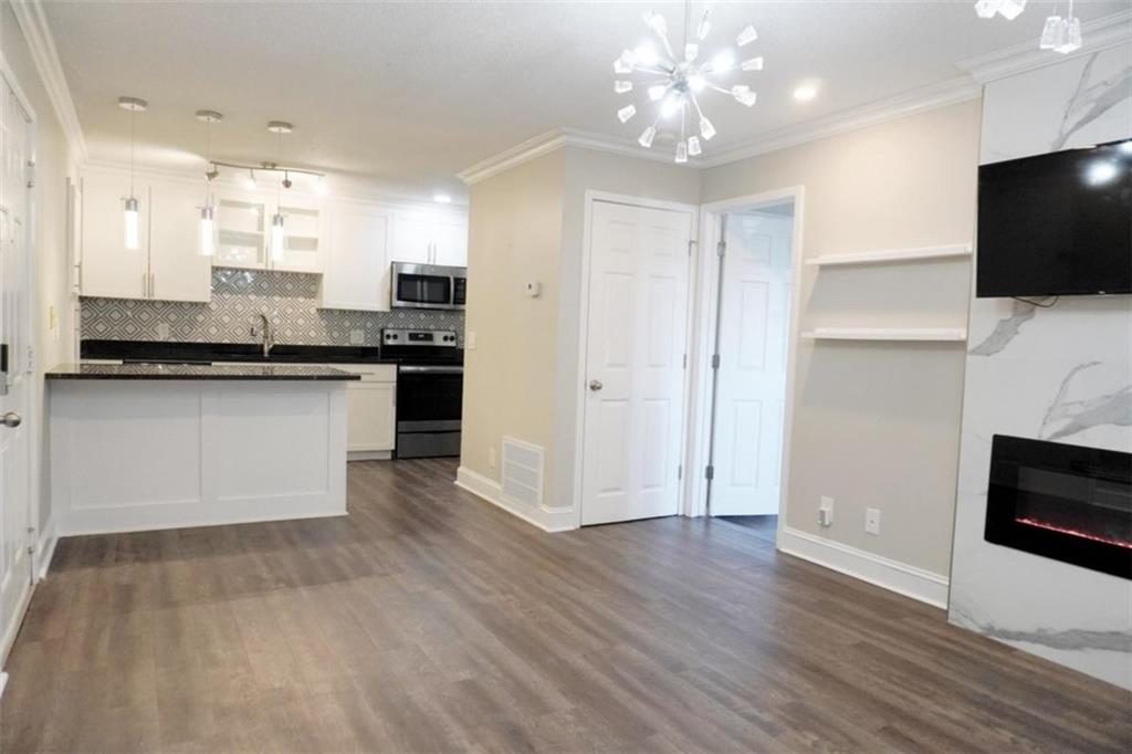 Lenox Green - Residential