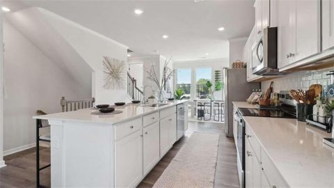 226 College Circle 1014 Atlanta GA 30354