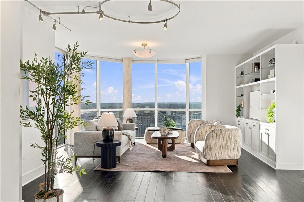 285 Centennial Olympic Park Drive NW 2101
