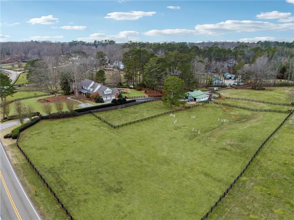 Canton, Georgia 30115, United States, 5 Bedrooms Bedrooms, ,6 BathroomsBathrooms,Residential,Active,5689