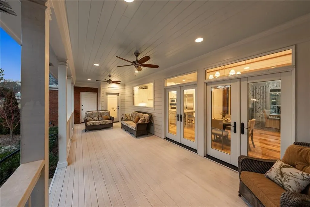 Canton, Georgia 30115, United States, 5 Bedrooms Bedrooms, ,6 BathroomsBathrooms,Residential,Active,5689