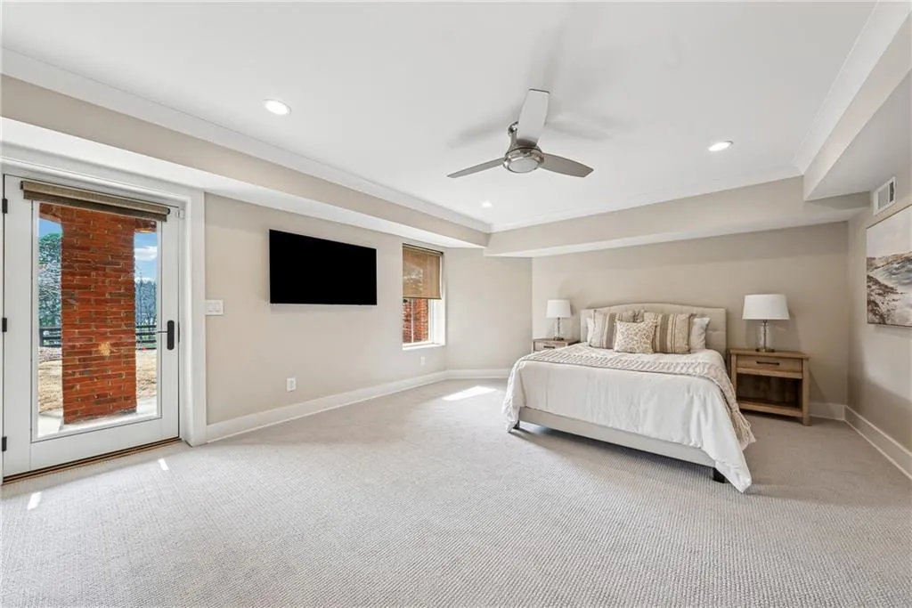 Canton, Georgia 30115, United States, 5 Bedrooms Bedrooms, ,6 BathroomsBathrooms,Residential,Active,5689